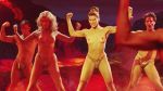 Gina Gershon, Elizabeth Berkley -Showgirls-